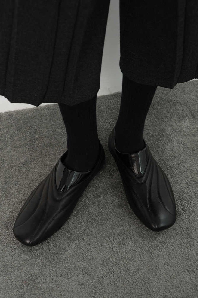Streamlined Leather Casual Shoes