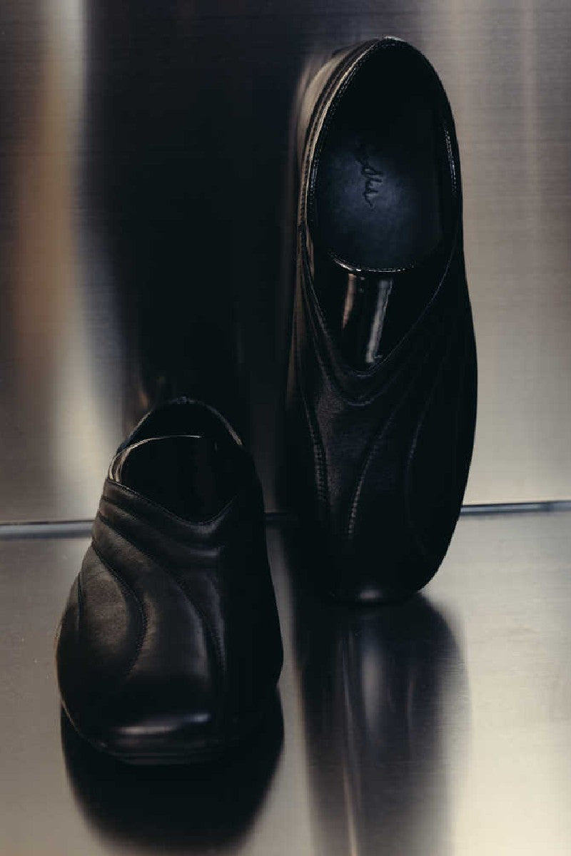 Streamlined Leather Casual Shoes