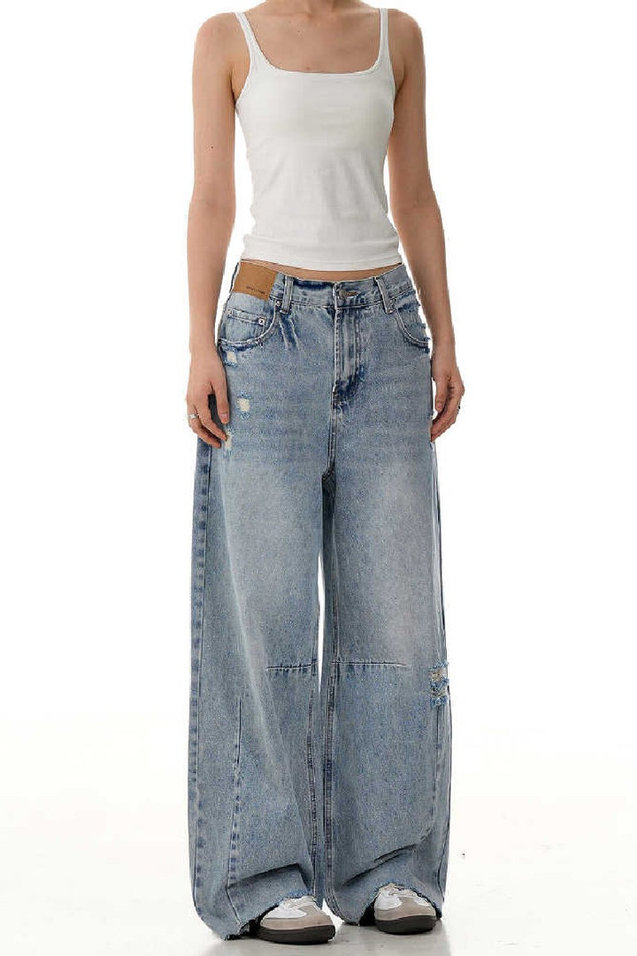 Distressed Blade Banana Jeans