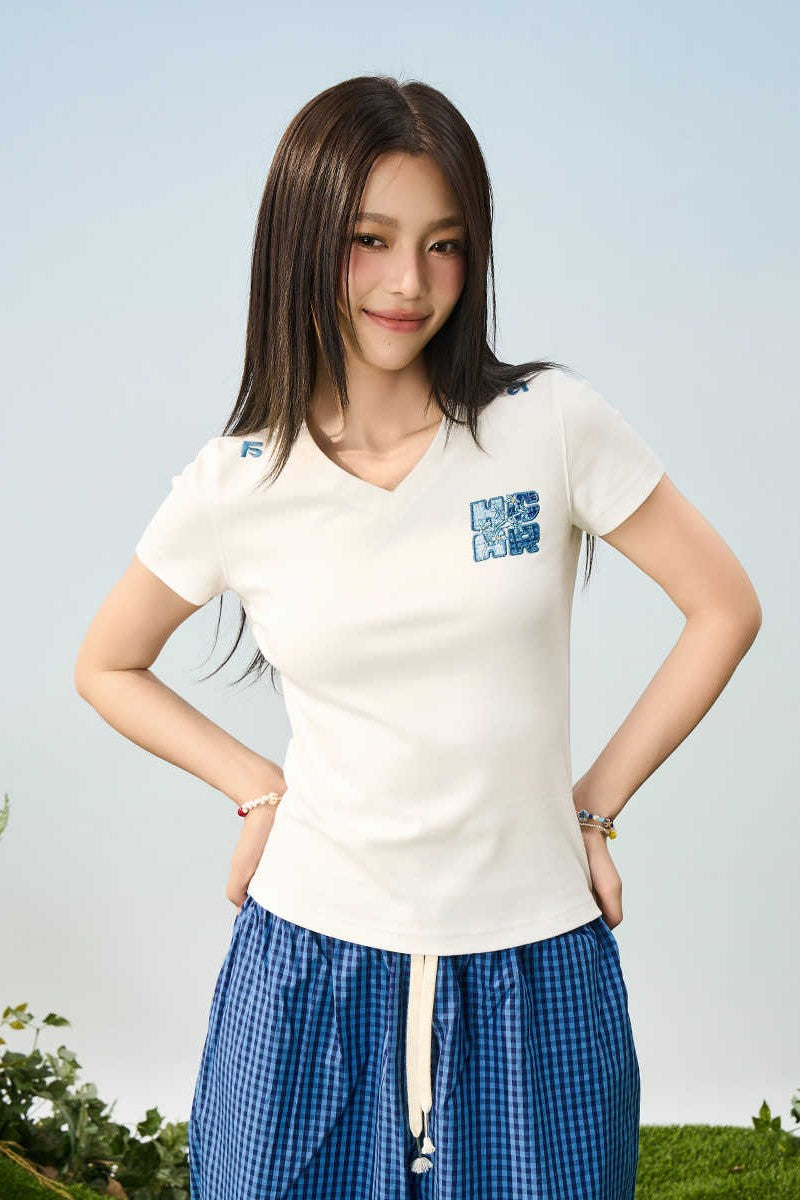 Plaid V-Neck Patch Slim Tee
