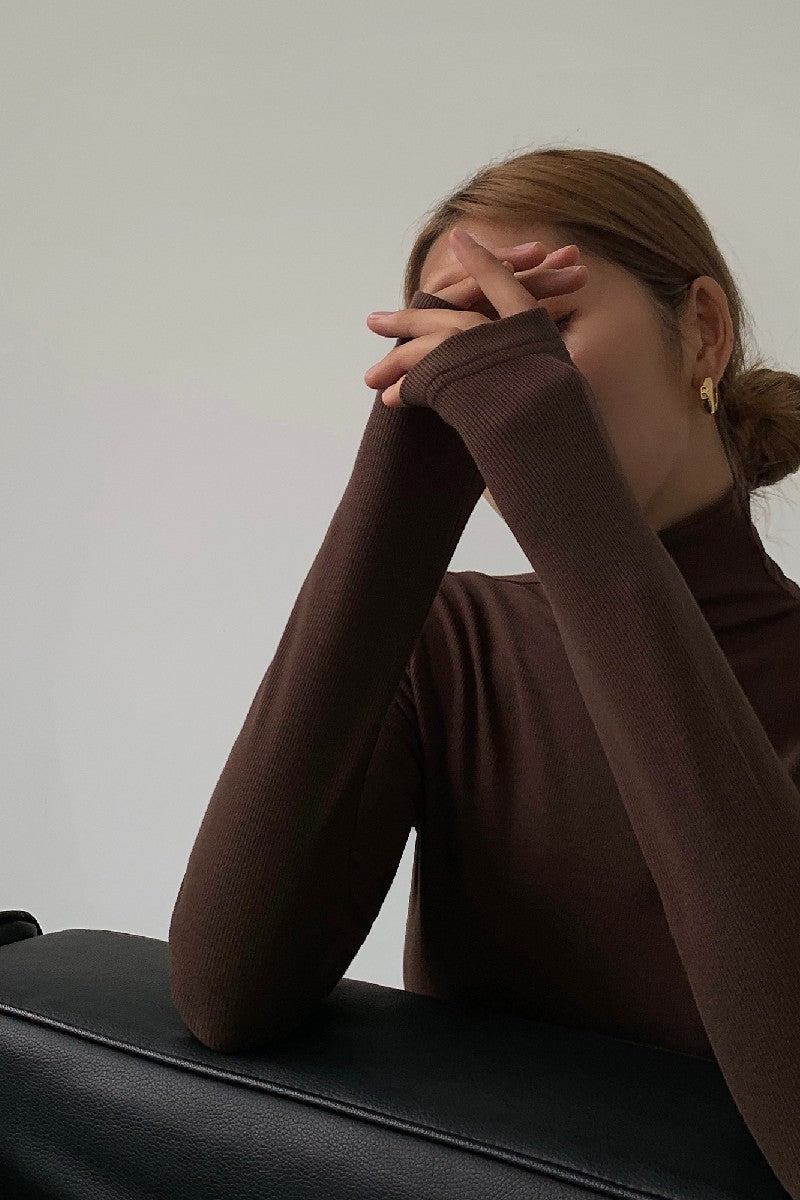 Slim Fitting Knit Turtleneck