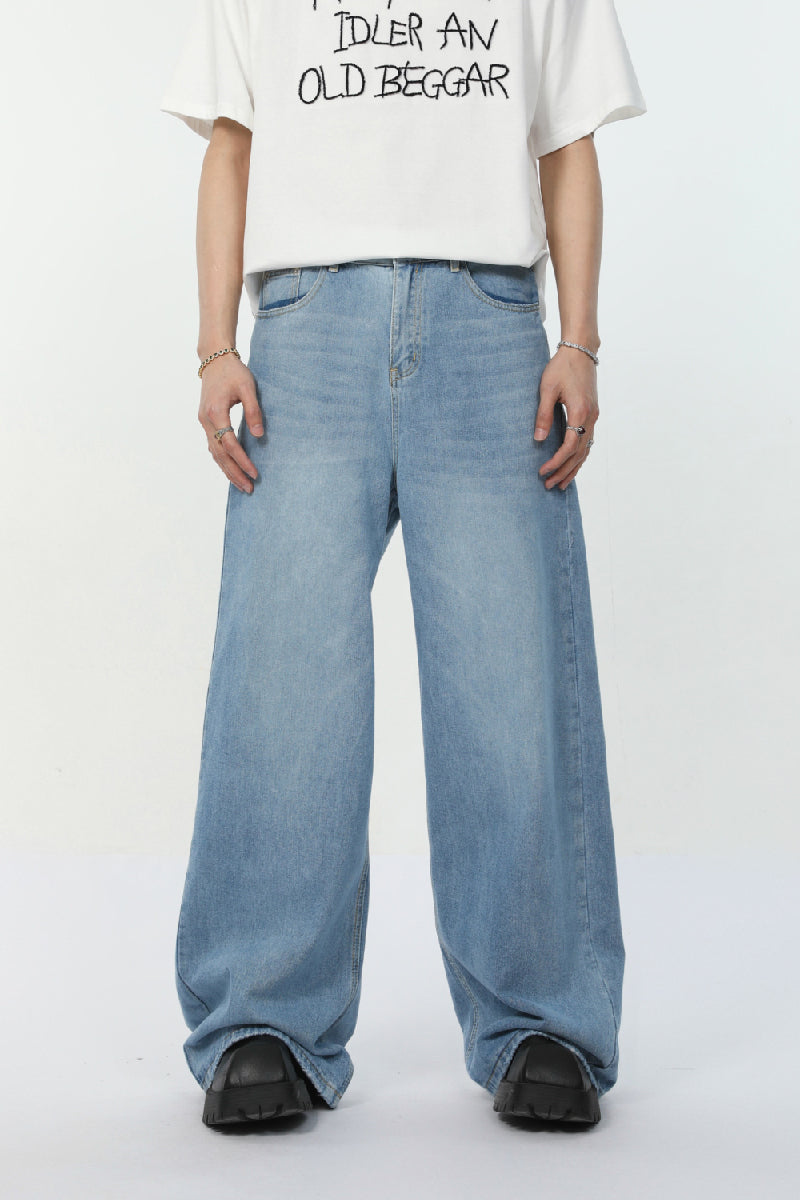 Distressed Wash Straight Jeans