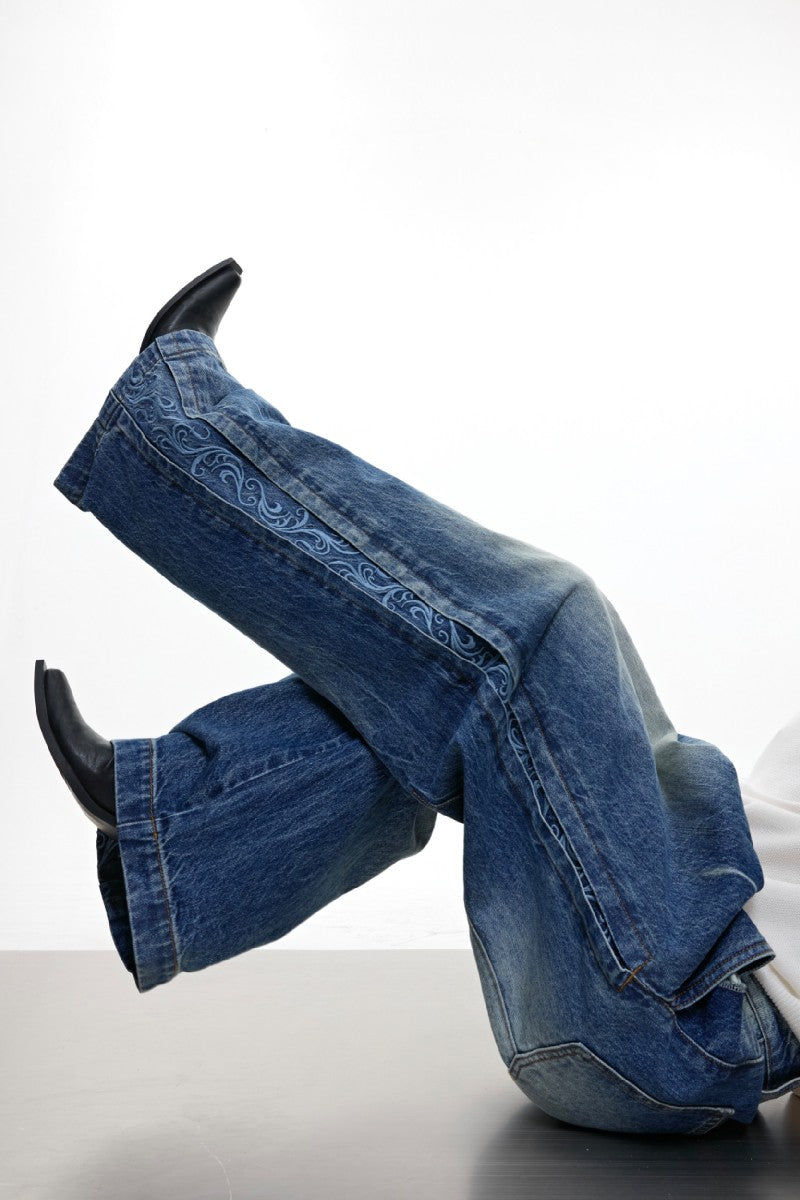 Washed Gradient Embroidered Jeans
