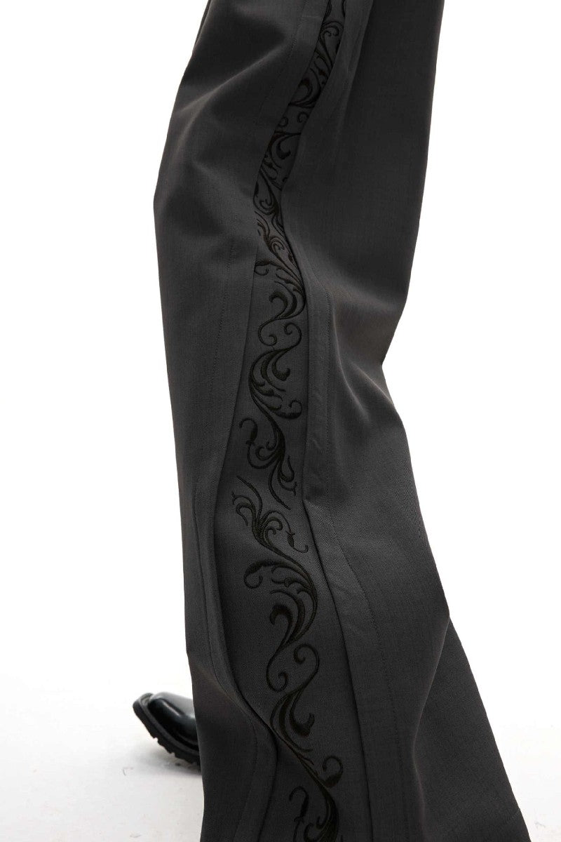 Embroidered Pleated Vintage Trousers