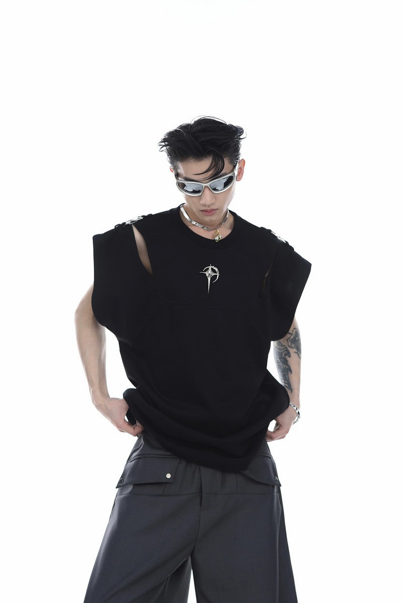 Split Buckle Metal Logo Tee