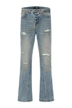Distressed Loose Jeans