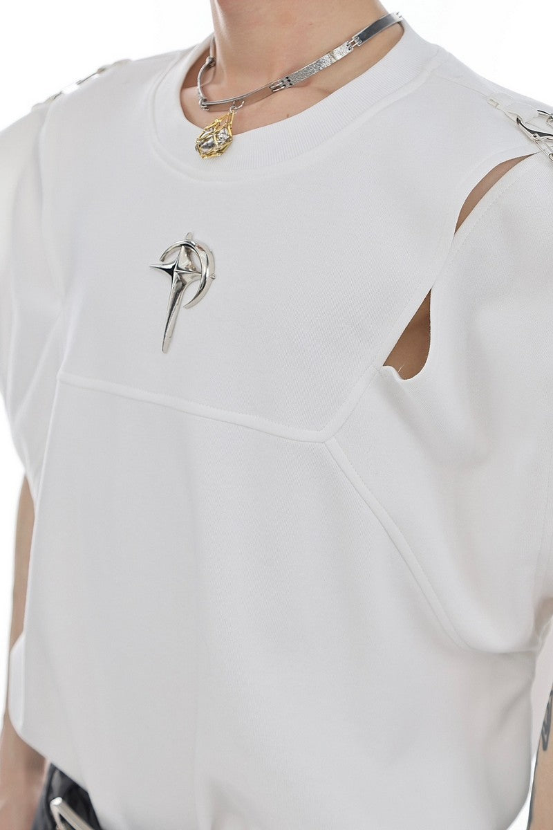 Split Buckle Metal Logo Tee