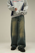 Oversized Washed Jeans