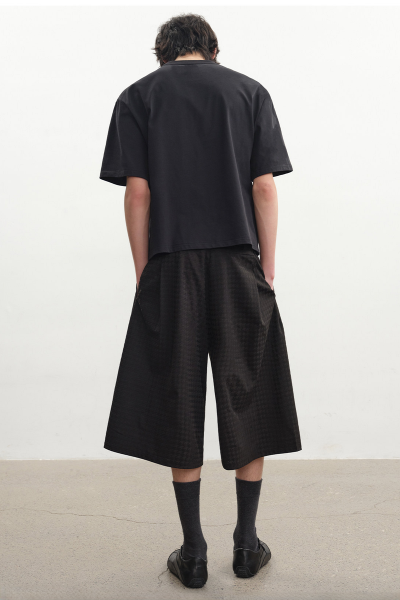 Houndstooth Pleated Capri Pants