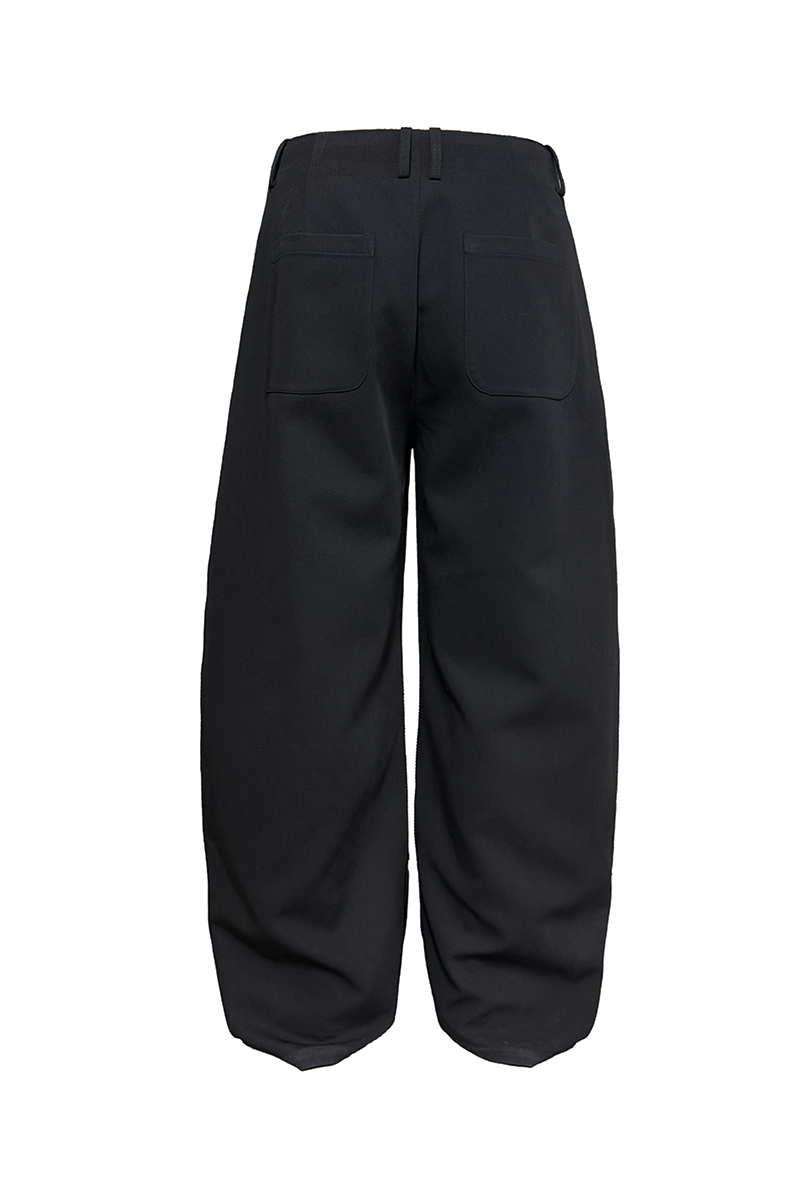 Pleated Curved Knife Pants