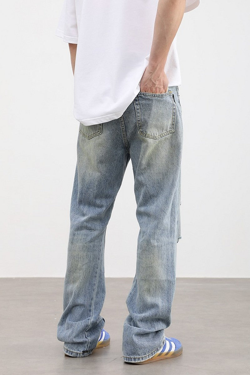 Distressed Loose Jeans