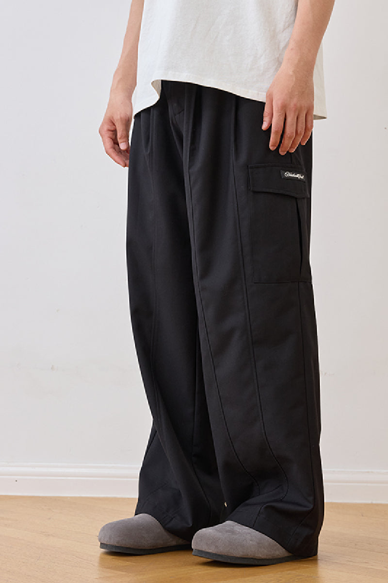 Pleated Wide-Leg Cleanfit Trousers