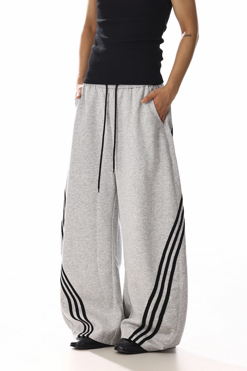 Triple Stripe Barrel Sweatpants