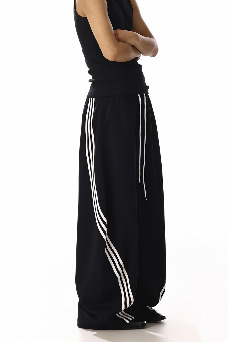 Triple Stripe Barrel Sweatpants