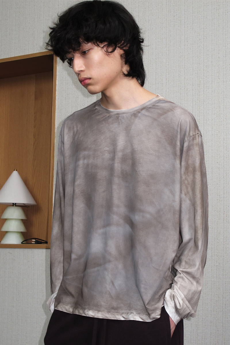 Distressed Dirty Wash Longsleeve