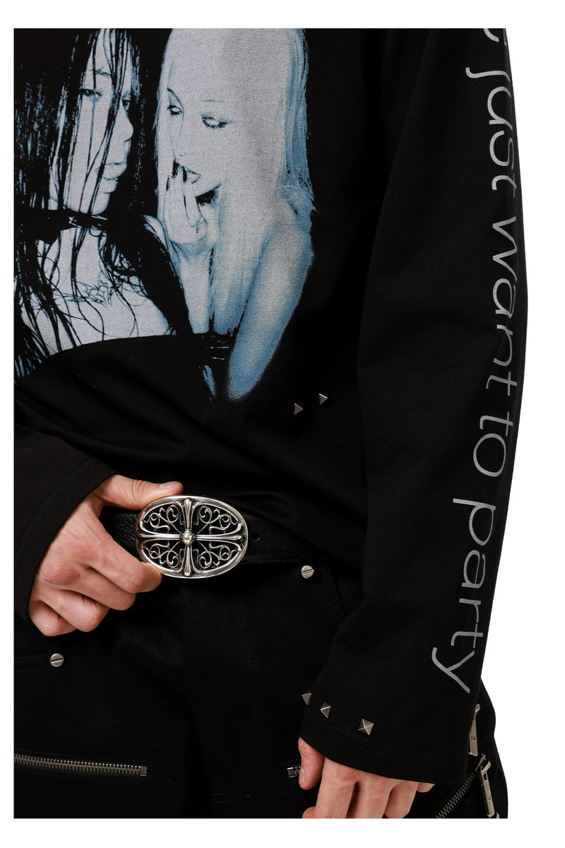 Y2K Portrait Graphic Longsleeve — Black, model and product detail view