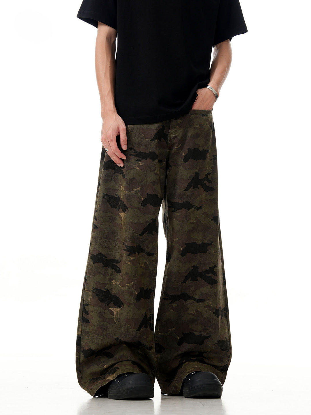 Camo Washed Cargo Jeans