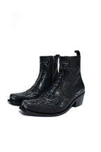 Embossed Spine Leather Chelsea Boots