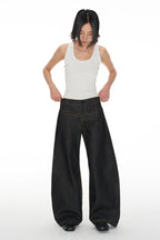 Pleated Banana Jeans