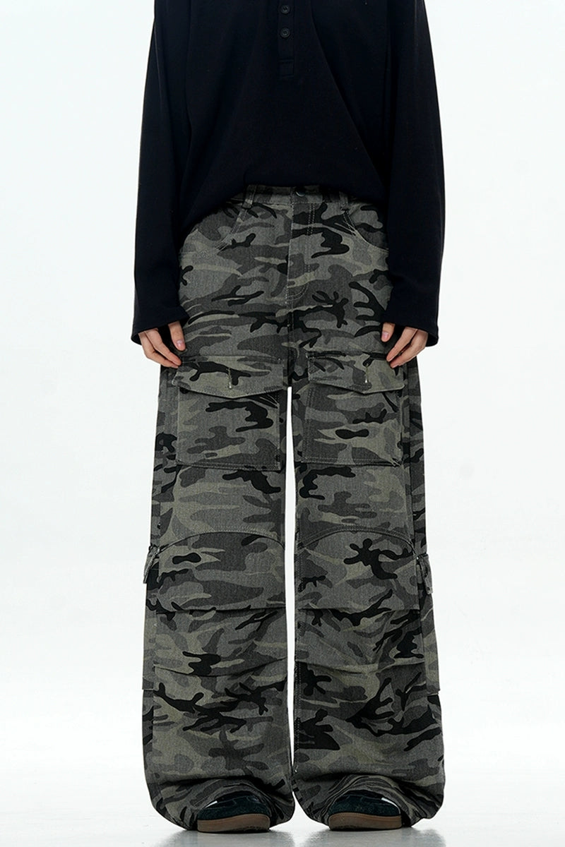 Wrinkled Camo Multi-Pocket Pants