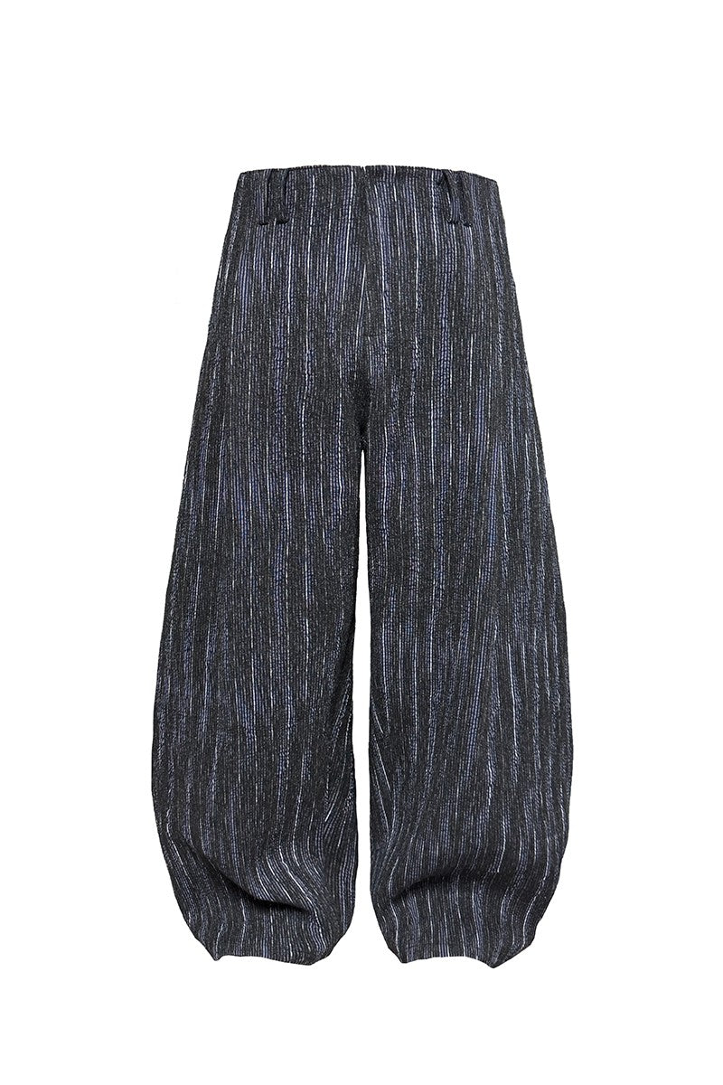Pleated Curved Knife Pants