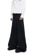Curved Blade Wide Pants