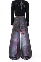 Mic Print Dirty Wash Jeans