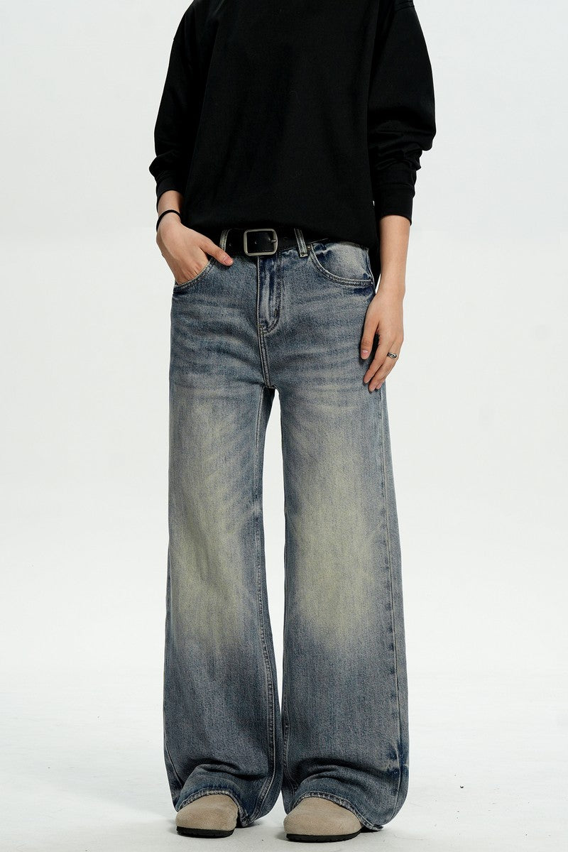 Washed Loose Cleanfit Jeans