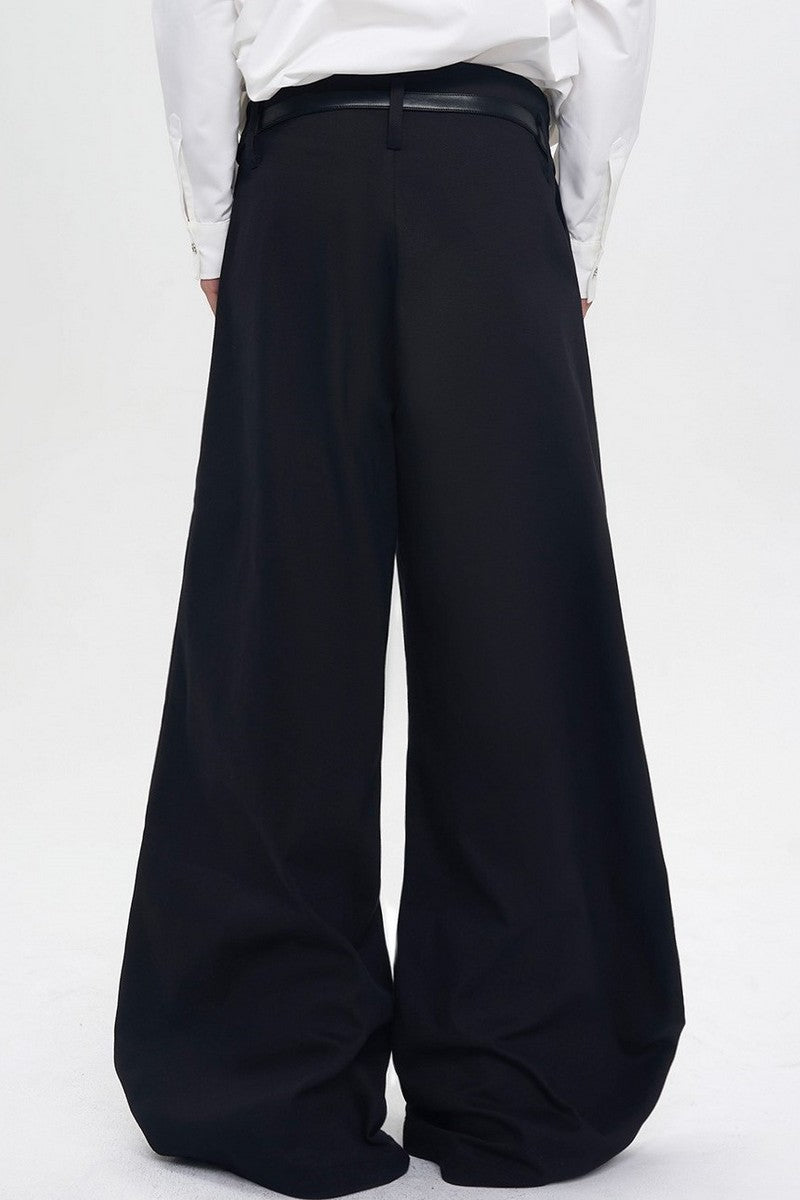 Curved Blade Wide Pants