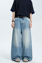 Straight Washed Dragging Jeans