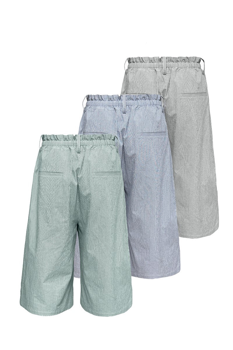 Plaid Pleated Capri Shorts
