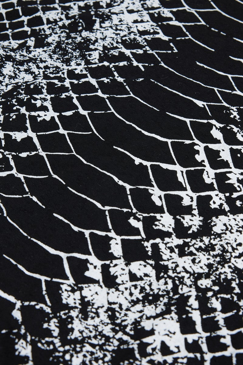 Gradient Snakeskin Fringe Tee