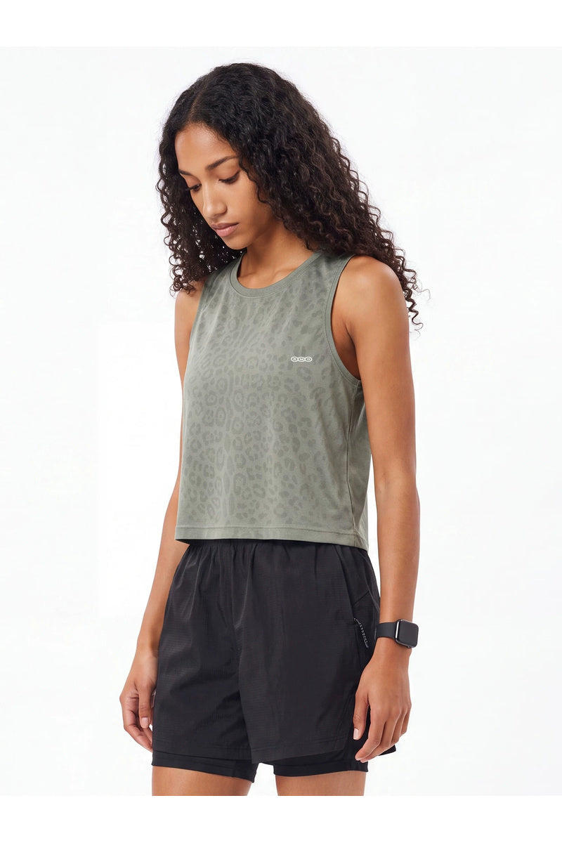 Sweat-Reactive Leopard Crop Tank — gallery