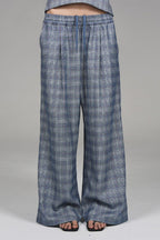 Label Plaid Casual Pants