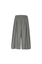 Pleated Check Capri Pants
