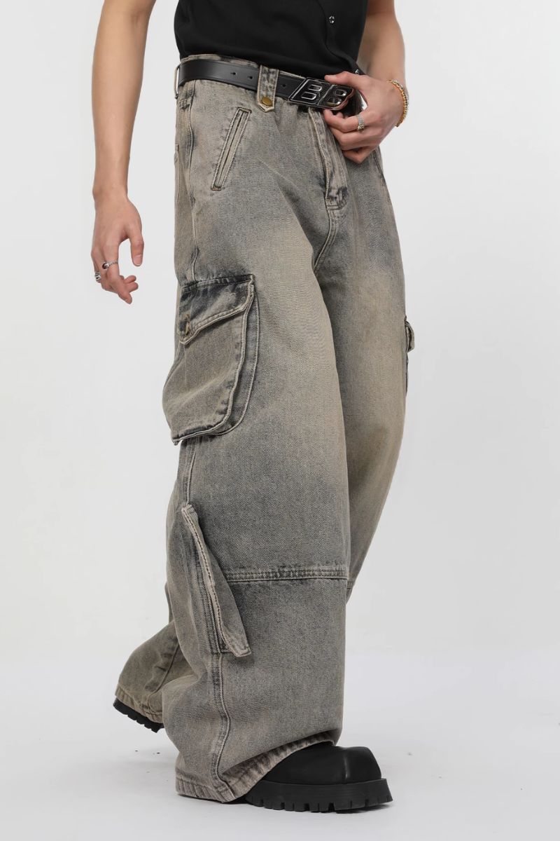 Washed Pockets Jeans