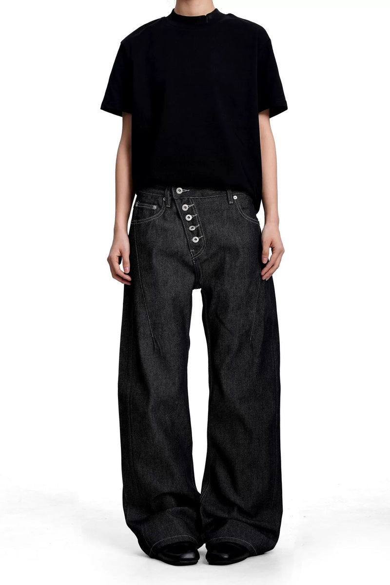 Diagonal Button Raw Jeans – view 1