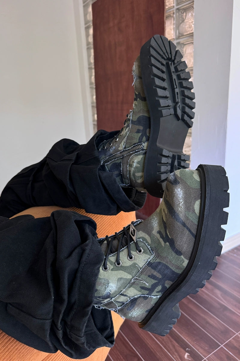 Camo Distressed Work Boots