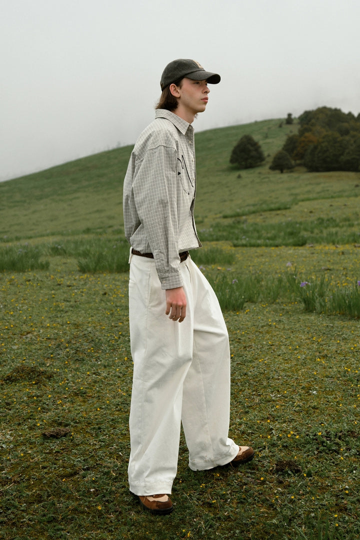 Wrinkle-Resistant Pleated Relaxed Trousers