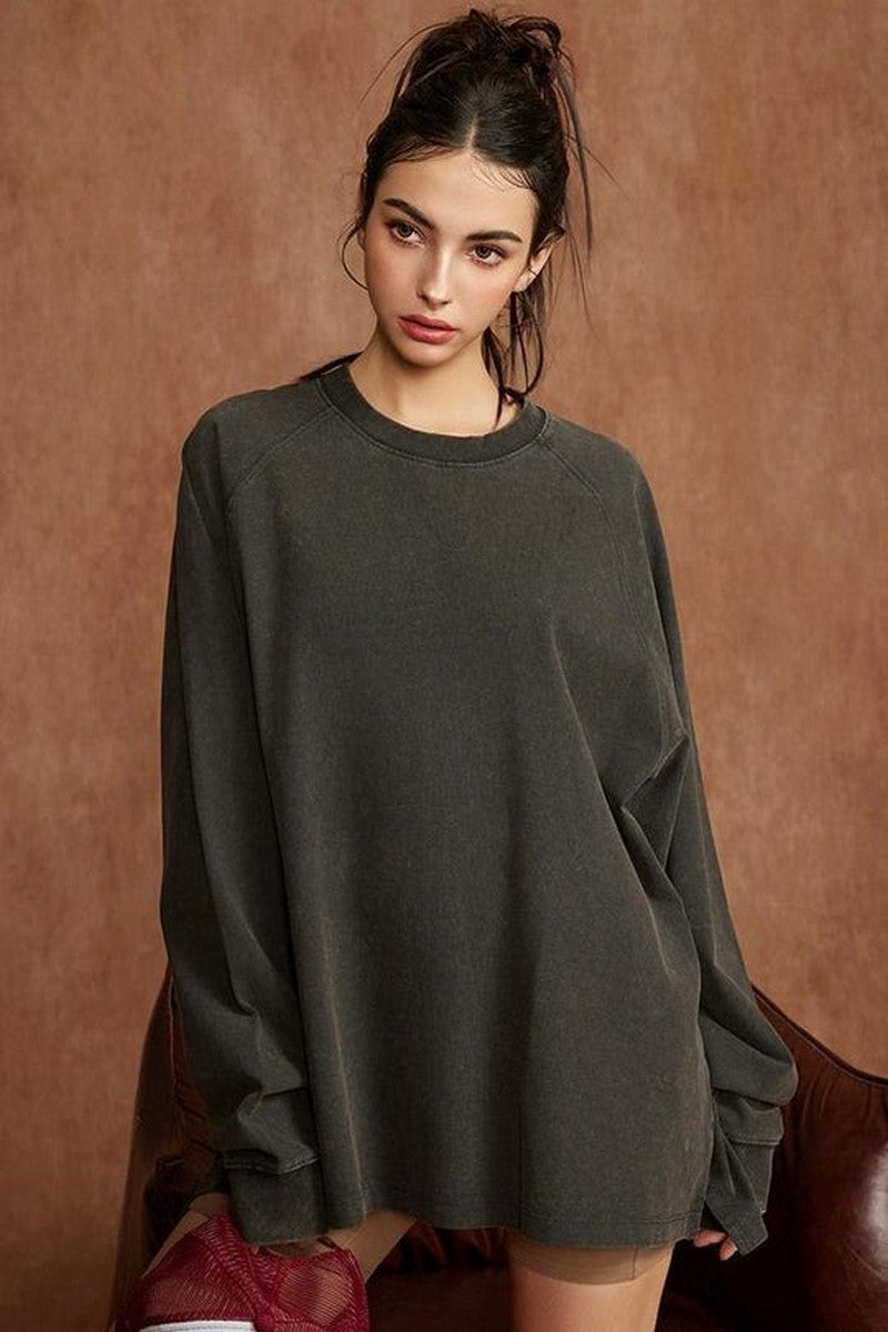 Raglan Sleeve Vintage Crew