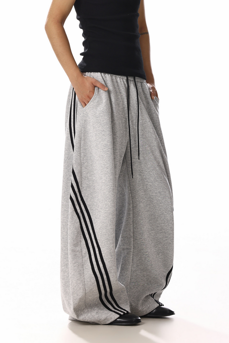 Triple Stripe Barrel Sweatpants