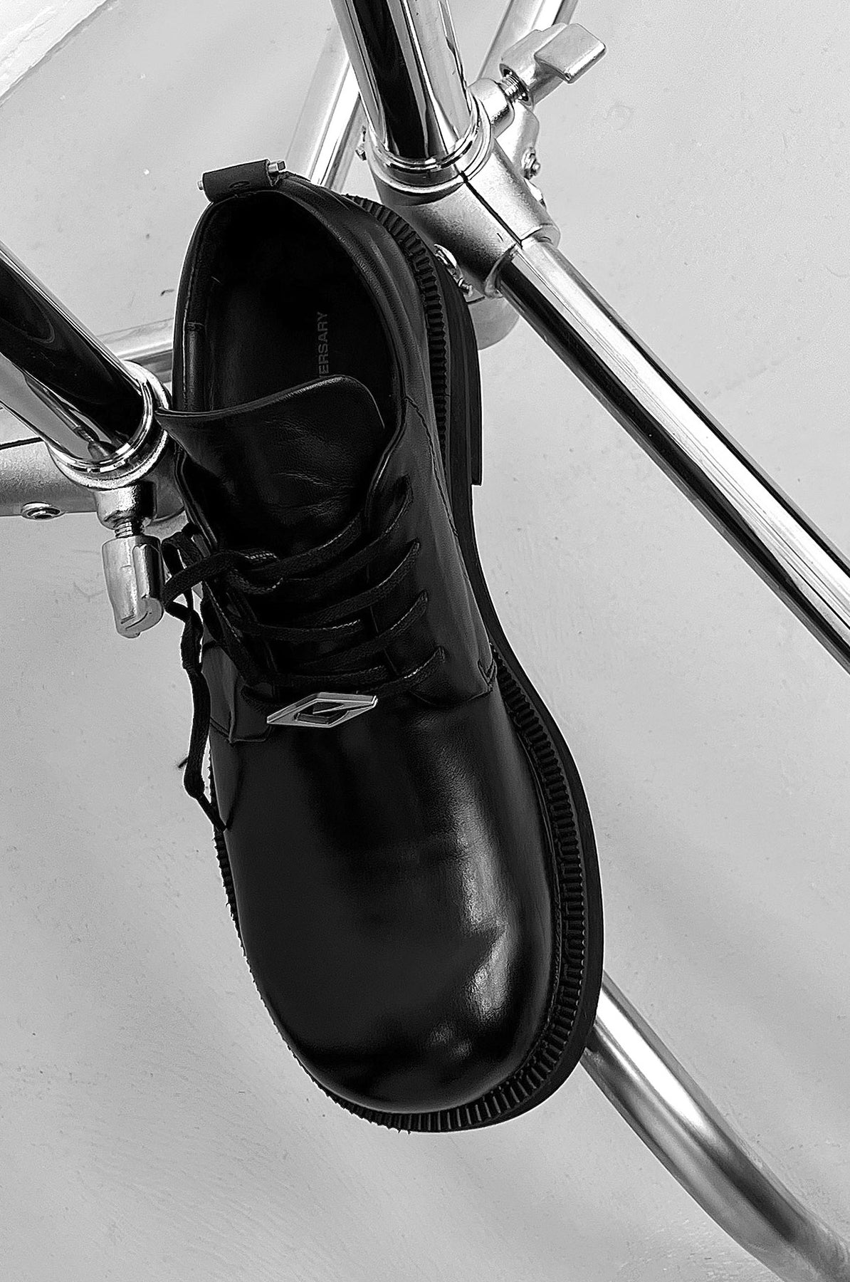 Brunt Pokey　黒 Burgundy, choco, leo - Eram trend | ERAM