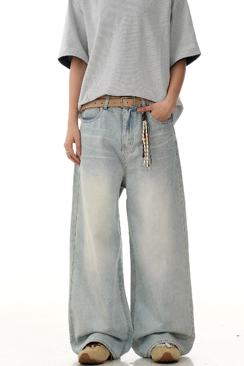 Washed Cleanfit Straight Jeans