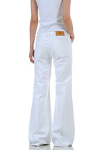 Minimal Flare Jeans – view 4