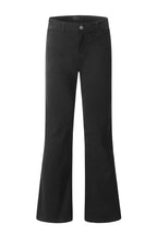 Minimal Flare Jeans – Black – front product view