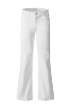 Minimal Flare Jeans – White – front product view