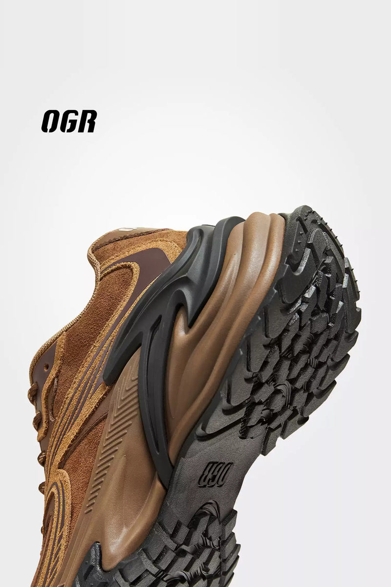 Retro Chunky Jogging Sneakers - product view