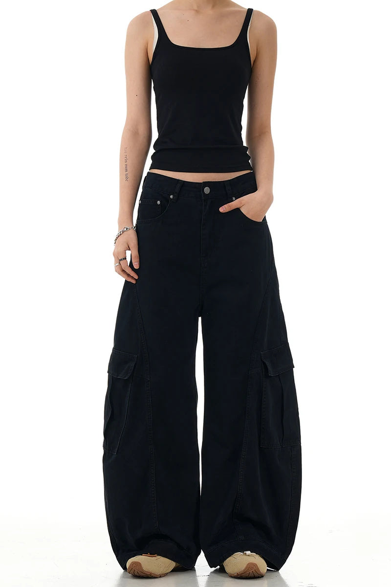 Panelled Curved Cargo Pants - Black