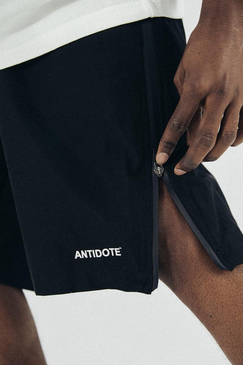 Antidote Side Zipper Loose Shorts
