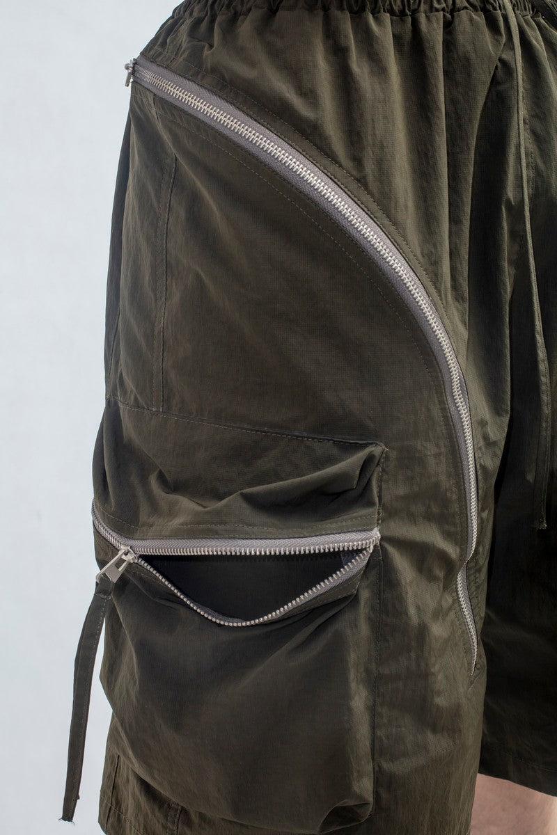 Error Code Multi Pocket Zipper Shorts